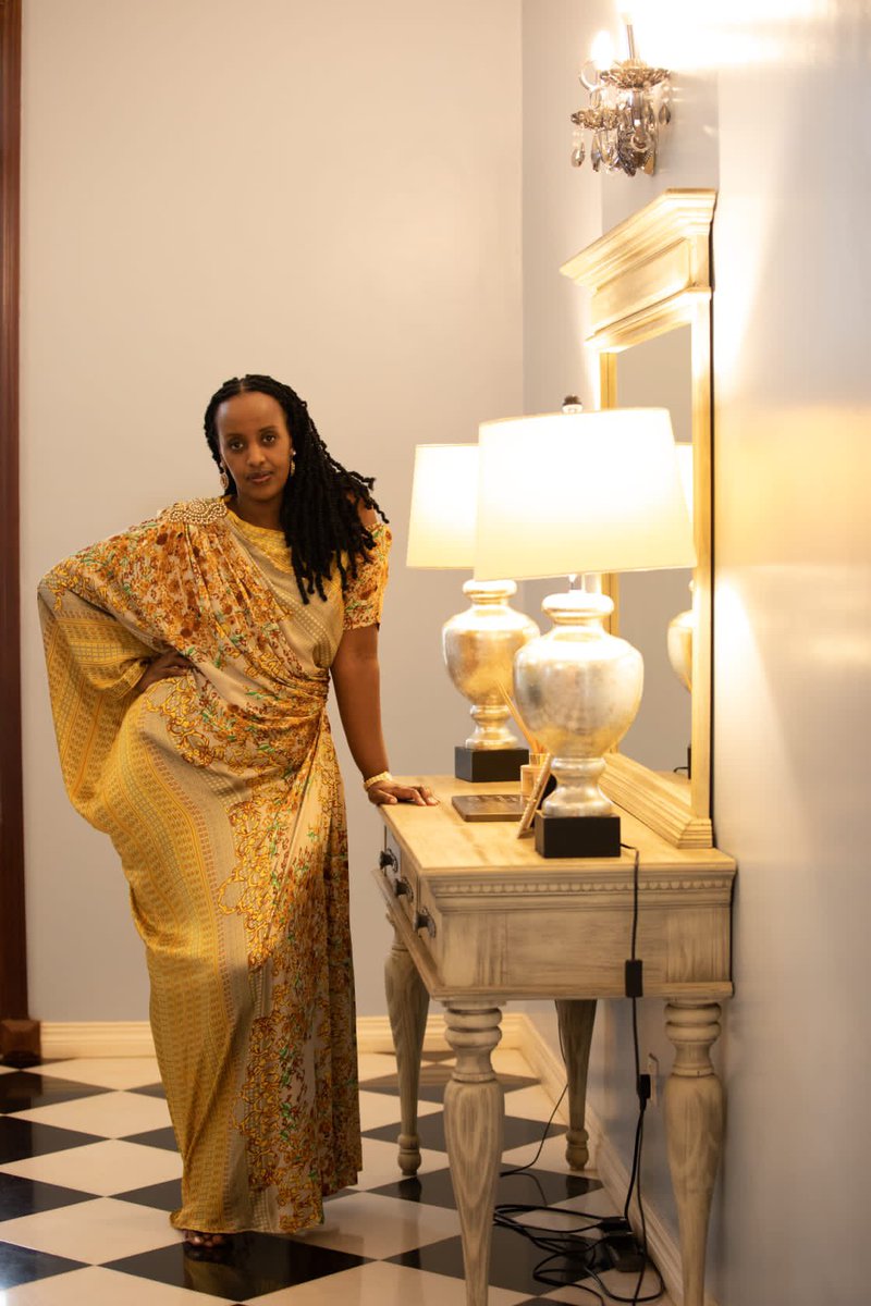 pkamwine's tweet photo. Happy birthday Mrs. Natasha Karugire. May God bless you and keep you, may He cause His face to shine upon you, be gracious to you and give you peace. Love you 💜💜🤍. https://t.co/7srlzf5DJQ