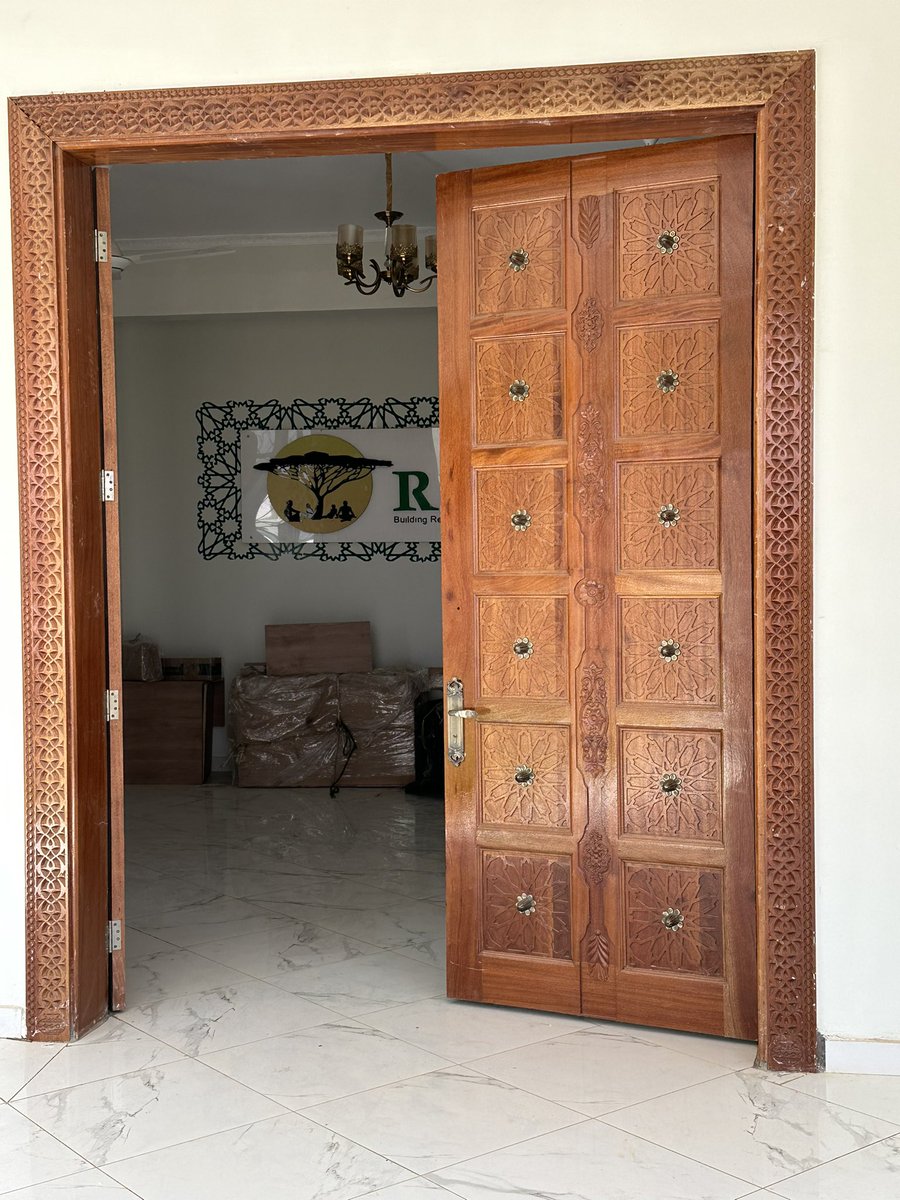 Mohaduale's tweet image. Excited to be supervising the construction of the RACIDA office block in Mandera county! This office will be a hub for both local and international organizations to come together and work together to improve the lives of those in the county. #Mandera #RACIDA #OfficeBlock