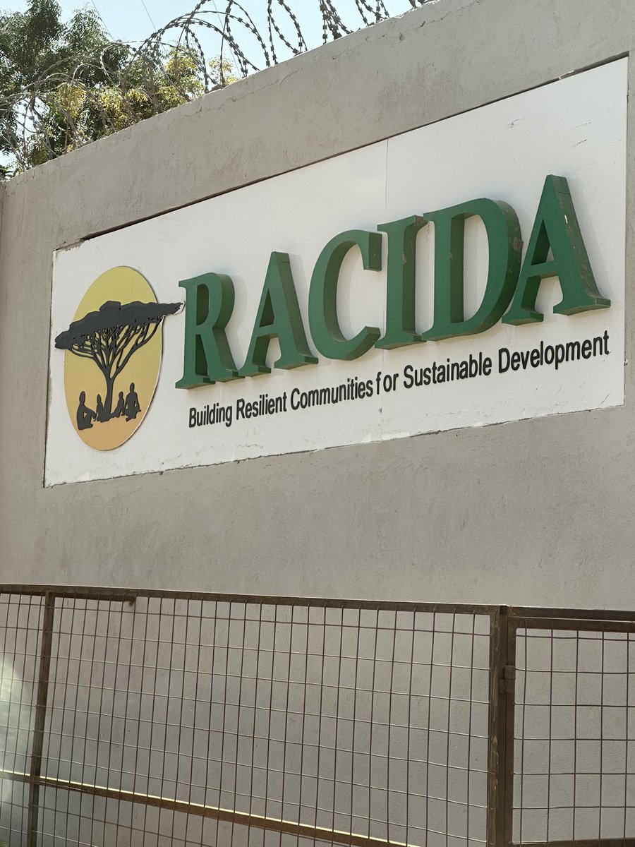 Mohaduale's tweet image. Excited to be supervising the construction of the RACIDA office block in Mandera county! This office will be a hub for both local and international organizations to come together and work together to improve the lives of those in the county. #Mandera #RACIDA #OfficeBlock