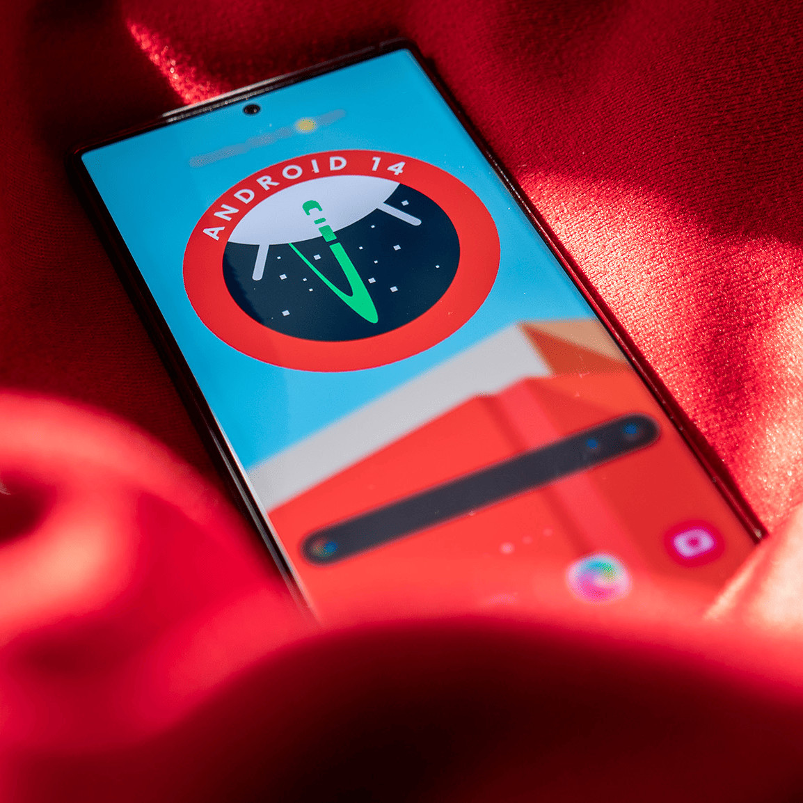Android 14 may steal this small but handy feature from Samsung's One UI
Android 14 DP2 shows signs of Google's work in developing an auto-confirming security PIN feature for unlocking phones.