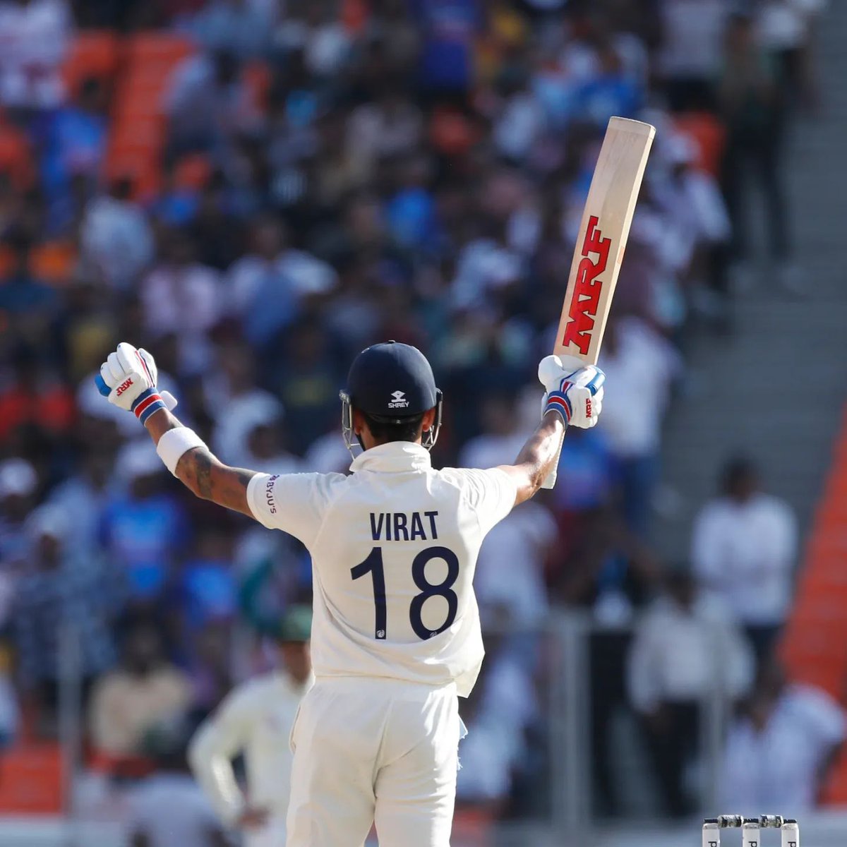 DineshKarthik's tweet image. The man is at it again!
This century is a testament of the confident and classy @imVkohli that we&apos;ve always known. The discipline he maintains regardless of situations makes him a batter with 75 hundreds to his name. Keep going!

#INDvAUS