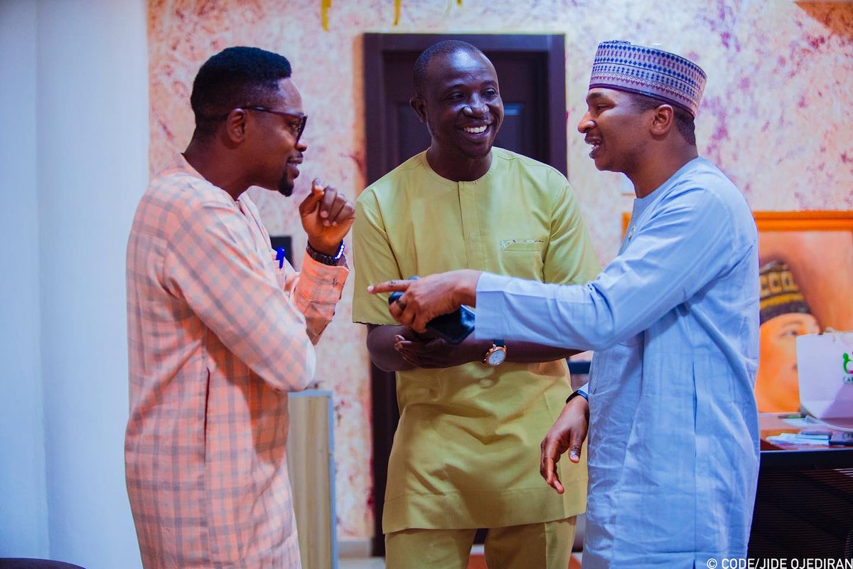 OlumideIDOWU's tweet photo. I can’t think of a better gift than your love and kindness for development in Nigeria 🇳🇬. Happy birthday! 🎁 @HamzyCODE You’re the brightest star in the galaxy! I celebrate you today brother 👦 ! #HamzyCODE https://t.co/jbJkDD5xl8
