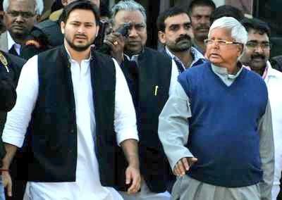 shadab070's tweet photo. मैं नही झुकेगा साला #तेजस्वी_नहीं_झुकेगा https://t.co/BT6fdtGEfV
