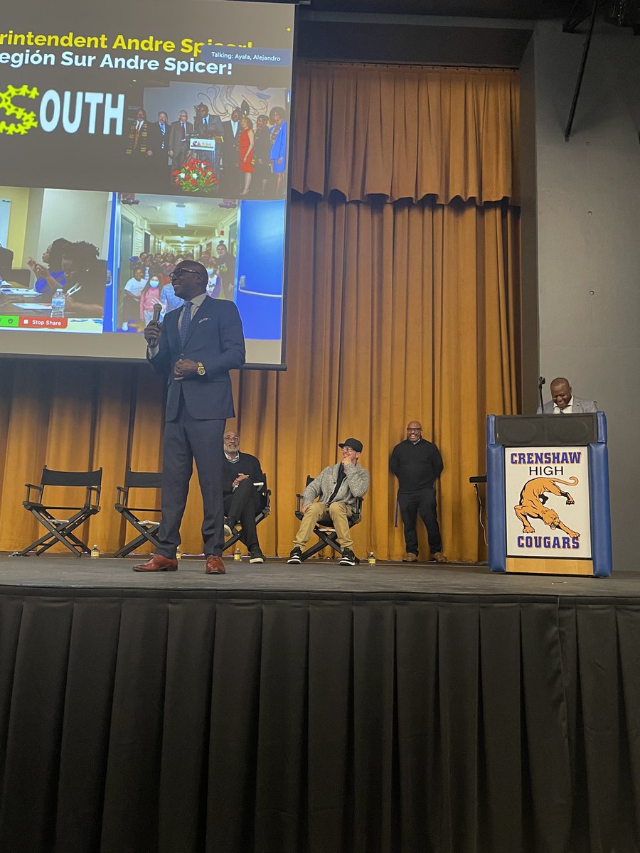 HEET_COS's tweet photo. @drespicer88 meet the Region South Superintendent https://t.co/kURrTjbR8Q