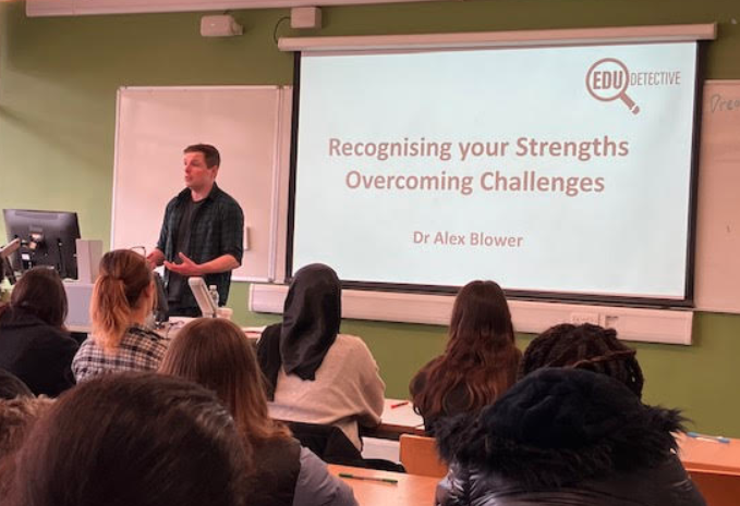 ChelseaAcadMAT's tweet photo. Our Y11s had an incredibly inspirational session from @EduDetective at @UrbanScholarsBr this weekend focused on recognising strengths and overcoming challenges to achieve goals! https://t.co/UMRC4MOZzX