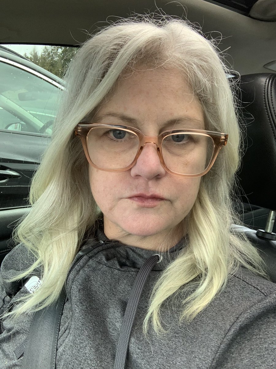 monicabygs's tweet photo. One of you lil babes got me an appointment to get my hair washed. Sometimes depression makes it so hard to want to take care of myself. Thank you @spoookiequeen for the love. https://t.co/ETlVozlFfA