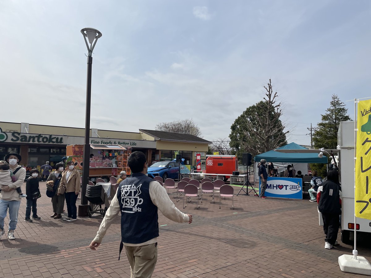 町田山崎団地の商店街が完全復活の兆しです。
「ぐりーんハウス」出店をきっかけに、団地の空きテナントがオシャレ店で埋まってきています。
・和菓子「町子」
・画材屋「プラハートオーツ」
が開店し、今春に
・キャンドルスタジオ「レプタ」
・パン屋「Baeckeoffe」
が開店予定です！