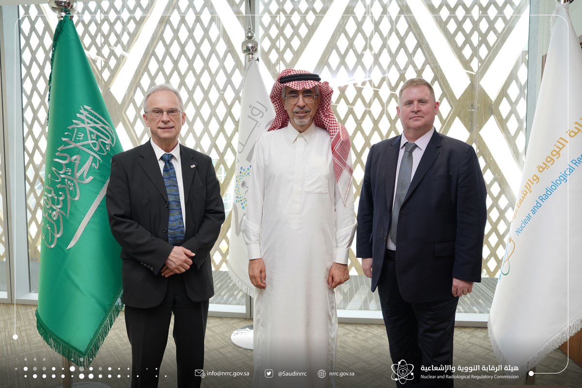 زار #هيئة_الرقابة_النووية_والإشعاعية اليوم السيد ويرنر روم الرئيس التنفيذي والسيد كريستوفر كليمنت الرئيس التنفيذي للهيئة الدولية للحماية من الإشعاع ( ICRP) ، حيث يعد هذا اللقاء في إطار بناء علاقات تعاون مشترك مع الجهات المماثلة .