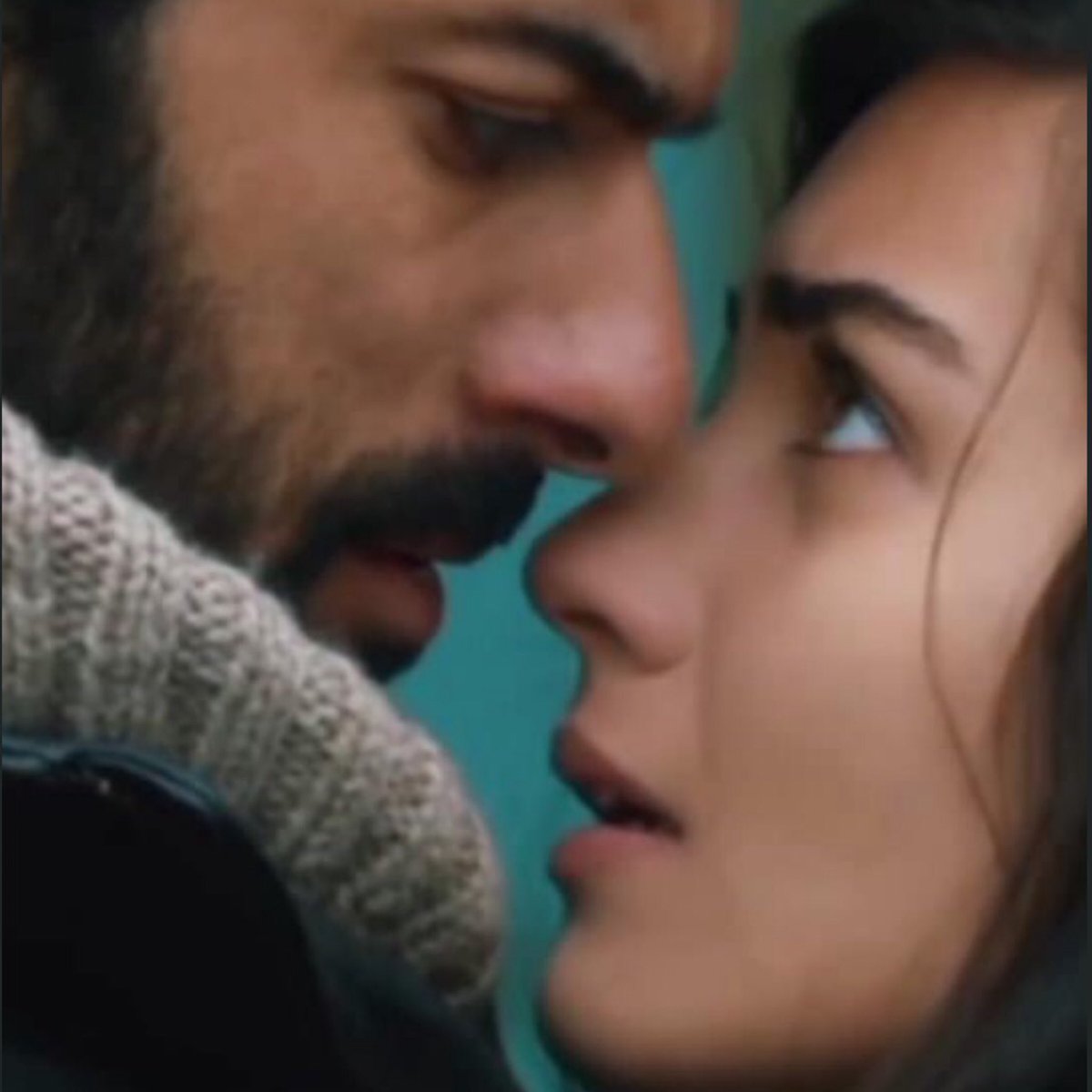 Tea73818347's tweet photo. 9 years have passed, after the first look of love..😉

#EnginAkyürek
#TubaBüyüküstün
#EnTu
#EnginTuba
#EnTuForever
#KuYu
#EnTuUnidas https://t.co/IYWmYsVNJ2
