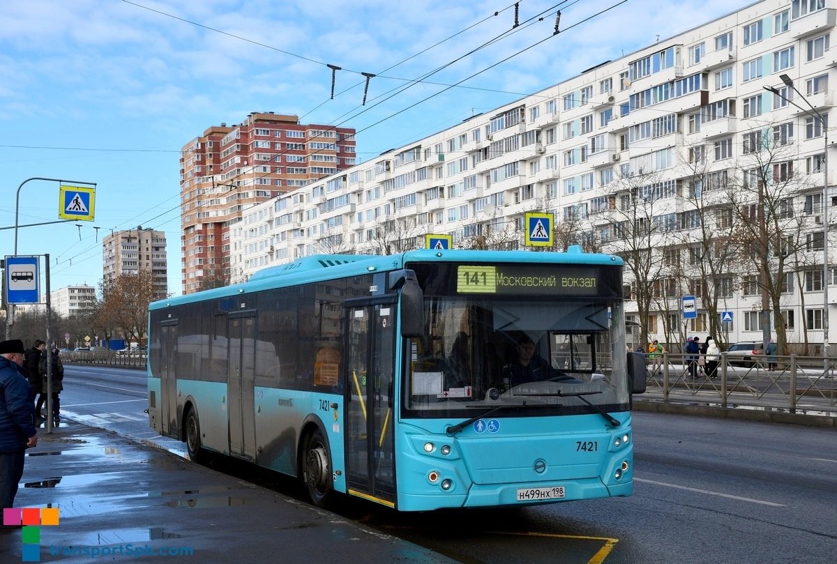 TransportSpb's tweet photo. Всего ГУП "Пассажиравтотранс" приобрёл 104 единицы данной модели. Ранее в 2020 году были приобретены 100 таких автобусов. Таким образом с этого года эта модель стала самой распространённой в парке ГУП "Пассажиравтотранс". https://t.co/WsZoQKppXH