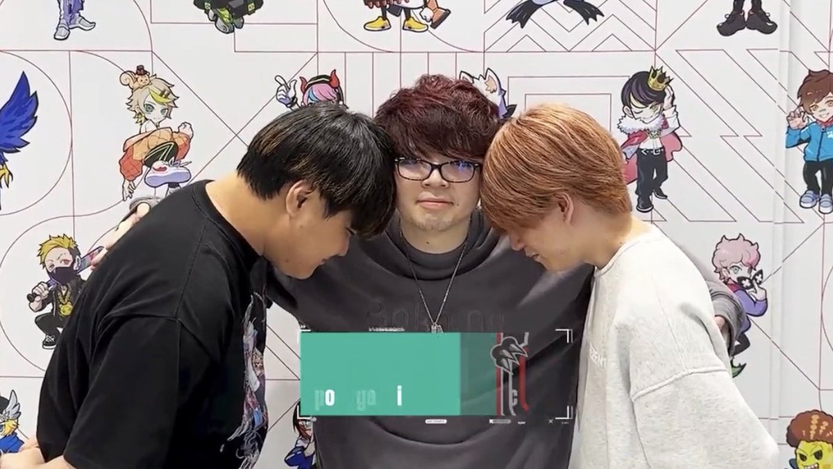 kuroi 💛 on Twitter: "person who doesnt follow cr valo, caption this"