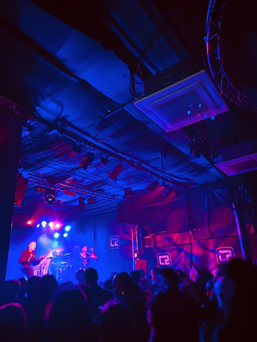 brandonwright5's tweet image. Top night working w/ @StereoMcs_Rob_b at @concorde_2 Brighton, high energy and great crowd 🙌 #WeMakeEvents