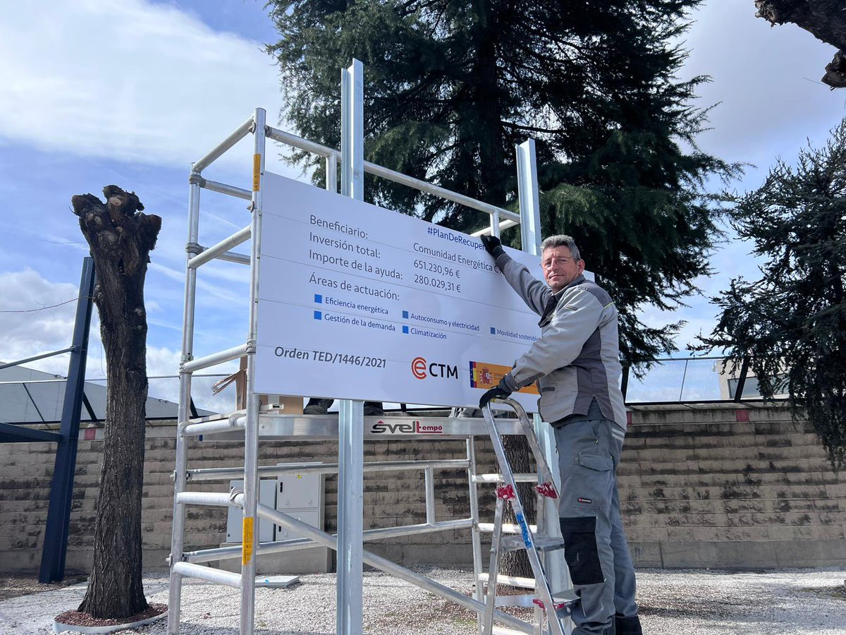 pempotrend's tweet photo. Working in progress…
Primera #ComunidadEnergética en superficie #industrial en la Comunidad de Madrid
Proyecto CTM SEnergy I by #SynerHy
🏭 6 empresas 21 CUPS
⚡️ 786,6 kWp pot. instalada☀️
🔋 3 cargadores 60 kW 🚗
🌿 265,88 t CO2/año evitadas
@IDAEenergia #Autoconsumo https://t.co/UuRrgxUcW2