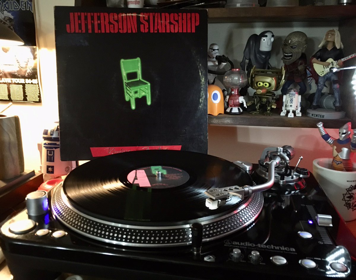 NP: Jefferson Starship - Nuclear Furniture (1984)

Always love their records … always good songs. 🤗💜

#vinylcommunity #vinylrecords #recordcollection #records #vinyladdict #vinylcollection #vinyljunkie #JeffersonStarship