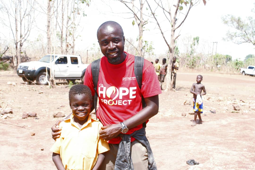 HopeProject14's tweet photo. A visit to Kenyan in the Northern region. 
One child 
One uniform
Together we can. https://t.co/iHsTzfprhV