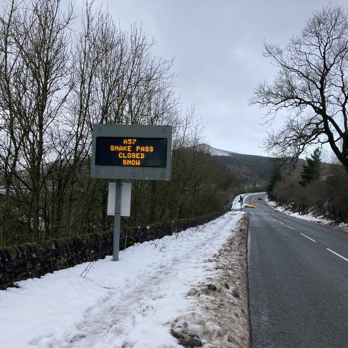 Simon Warren tweet media