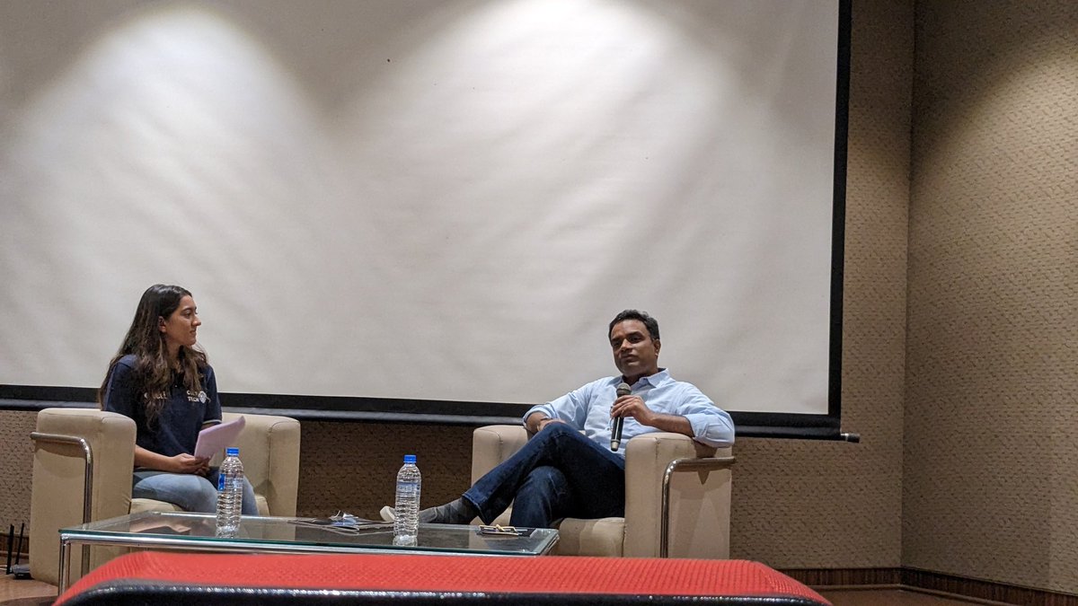 KaranAgrawal98's tweet photo. What an amazing Fireside chat by @vaibhavbetter at Pune StartUp Fest'23, COEP 

It was so good to know you personally and your thoughts around the startup ecosystem!

Hoping for a quick bounce back from the SVB debacle! https://t.co/pyyJeKx7ad