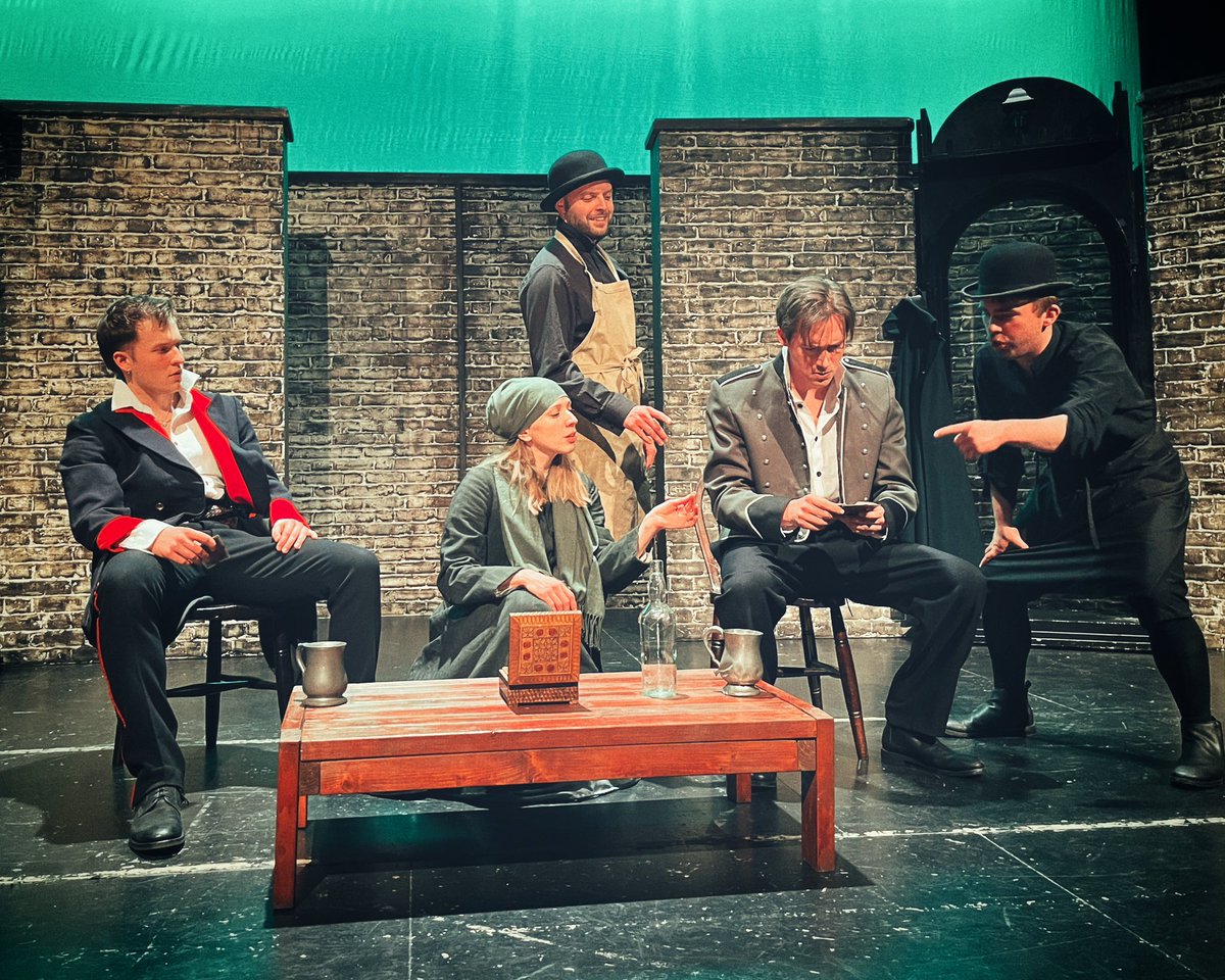 Dickens_Theatre's tweet photo. An AMAZING first week for REVISION ON TOUR. 3x shows Maccers &amp; 7x Jekkers with amazing audience feedback in our Q&amp;A sessions, particularly from GCSE students. One day off before heading to Swindon &amp; Plymouth next week! #edutwitter #GCSEEnglish #Macbeth #Theatre #JekyllVeHyde https://t.co/9D0qpcqSJu
