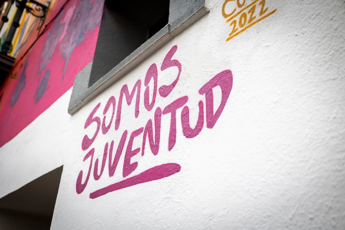 jaenicolascuchi's tweet photo. 📢 Cuchi que te diga:

🖌️ Jaenícolas es juventud y así lo reflejó Coché Tomé en este mural que se encuentra dentro de la ruta Street Art Jaenícola.

#StreetArt #StreetArtJaen #jaenicolas #Cuchiquetediga #grafitiJaen #jaen https://t.co/RzBKalo3BK