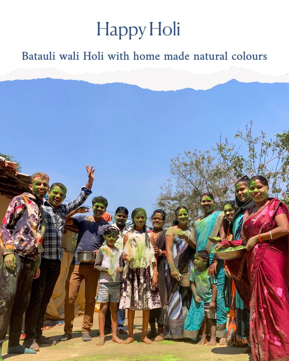 projectbatauli's tweet photo. “Batauli ki Holi”
Buying colour from market is old school, we make our own Gulal at home
😎
Saheli group of PB prepared some beautiful colours at home and celebrated Rang Panchami with the volunteers.
.
#projectbatauli #batauli #pbshg #holi2023 #chhattisgarh https://t.co/BpMLOUNbar