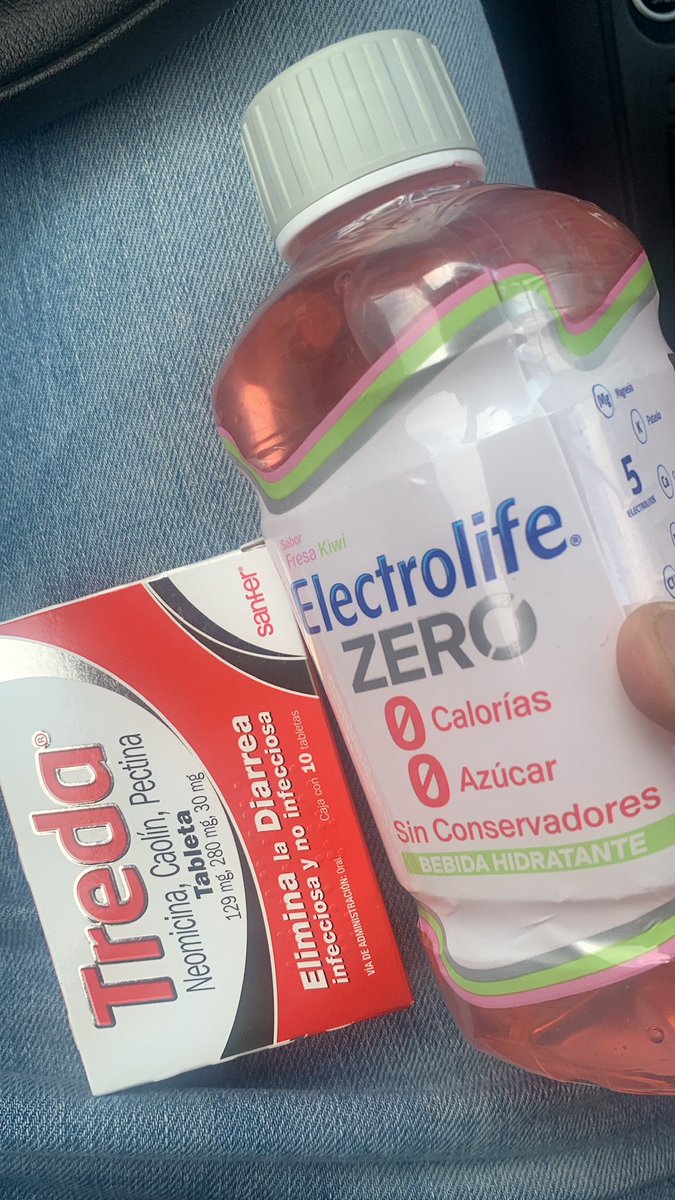 JosueHHM's tweet photo. Se me va la vida a chorros 😵‍💫🤮 https://t.co/VSSXiKo6rs