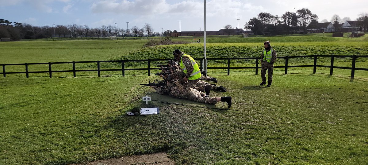 SRMSCCF's tweet photo. Another great day shooting today. Once again thanks to @11InfBde CTT for all their efforts. @Rodgray27 https://t.co/1Zd5lMm1Y4