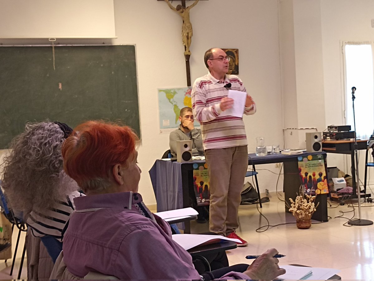 __EyS's tweet photo. Con @Eugenio99411829 Máster en #DoctrinaSocialdelaIglesia
Sacerdote diocesano de #Laspalmasdegrancanaria
Es necesaria una acción común de solidaridad.
Del #nopuedomas al #juntospodemos https://t.co/2Z317SU6jH