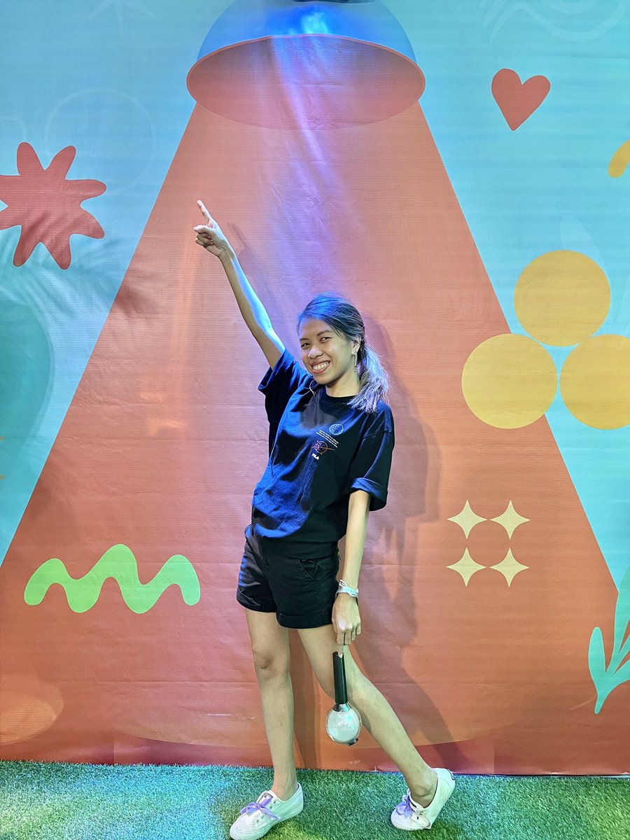 giselavish's tweet photo. 220312 One year today!!! Flew to Mnl just to finally meet my fairy besties and ofc watch #PTDLIVEVIEWING #PTD_ON_STAGE_SEOUL 🤸🏻♀️💜🧚🏻♀️
@BTS_twt uwu https://t.co/eMhgxZnvET