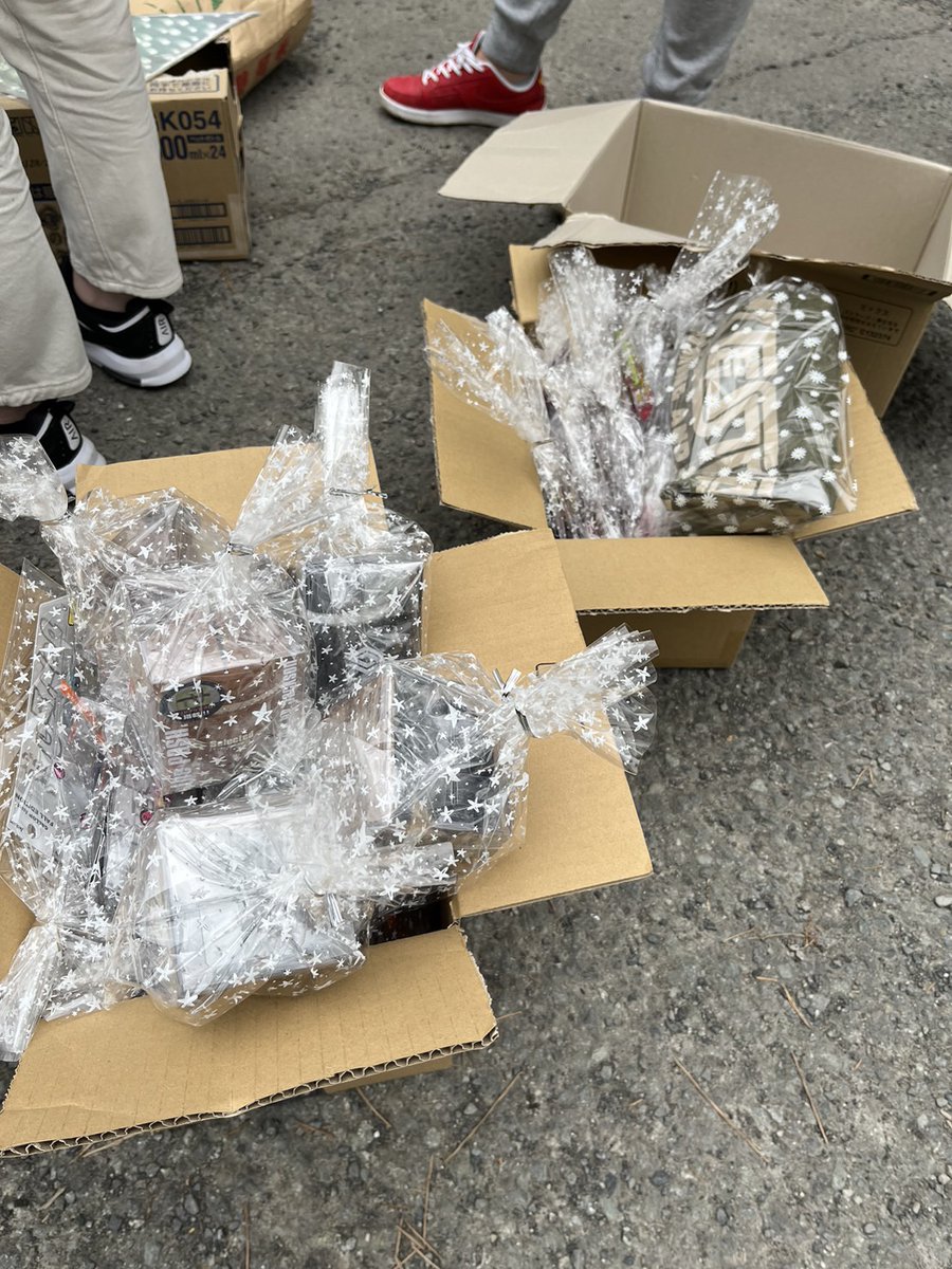 taka_4c8's tweet photo. また、2周年記念の協賛品を提供していただきました企業様、ありがとうございました。
#Jackson
#XESTA
#TULALA
#釣具のイシグロ
#グミワーム
#Pmanさん
#マリンスイーパーさん
#WBBF https://t.co/v3wfp1u5Ol