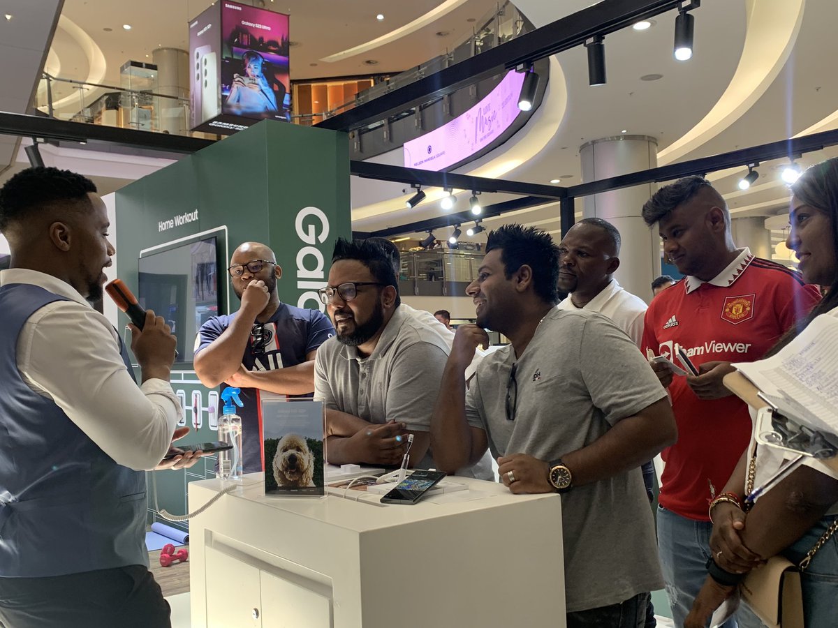 947's tweet photo. Celebrate the brand-new @samsungmobilesa Galaxy S23 series &amp; #ShareTheEpic! 

Take a photo with the Samsung Galaxy S23 Ultra, find the hidden 947 logo &amp; you could WIN at the Samsung #GalaxyS23 Studio at Sandton City. https://t.co/mx0A3D56oa