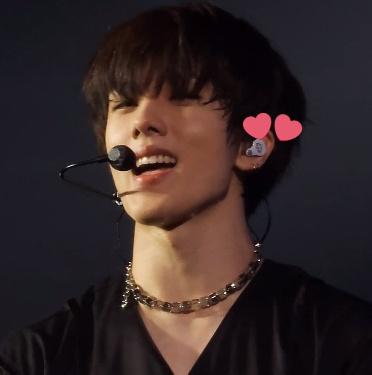 /dreamies JISUNG PIERCING!?!?!?!?!??!!??!? HAH?!?!