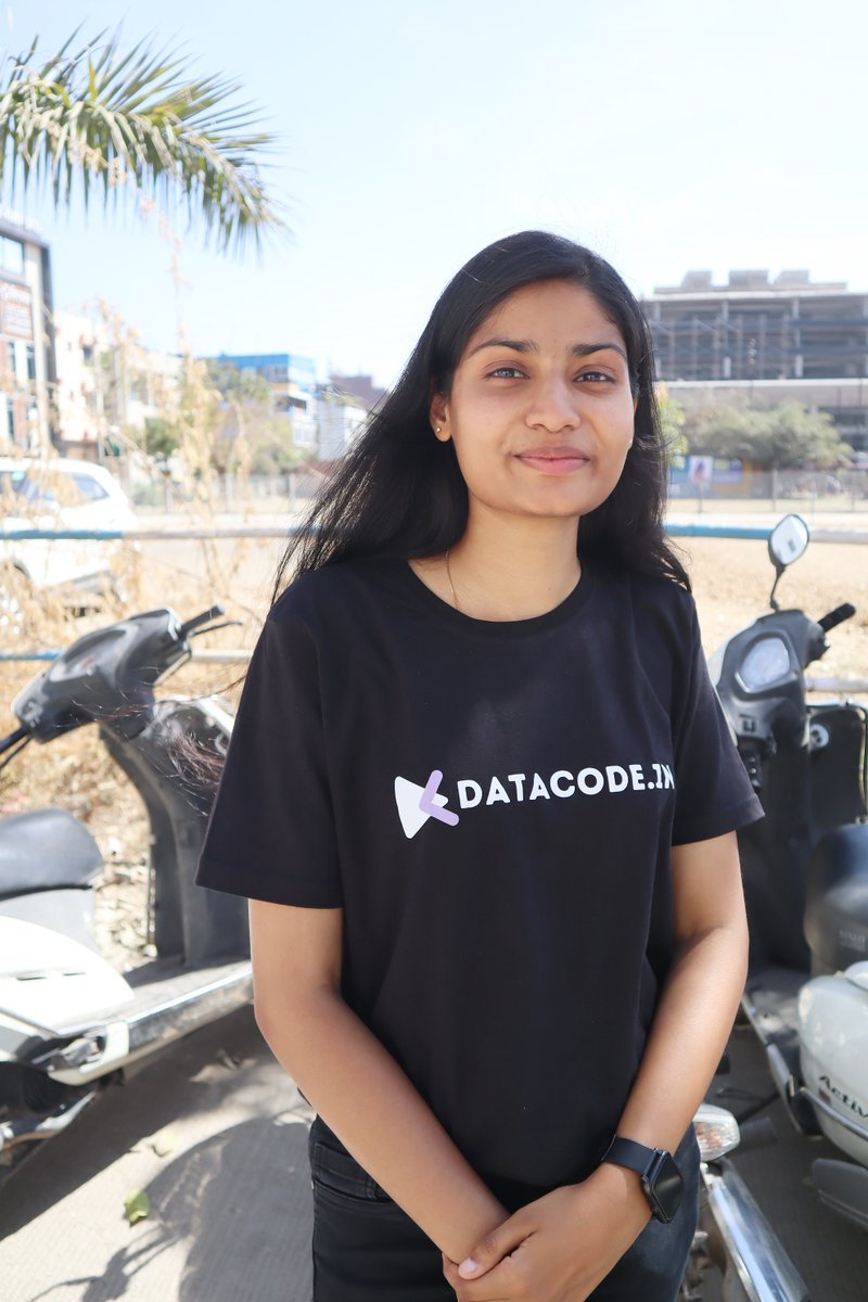 priyanshi1282's tweet photo. All time favorite T-shirt @Datacode_in 🥺

BTW, have you guys registered for @wittyhacks 3.0 [7-9 April, 2023] happening in Indore city ?😍
https://t.co/CHBJLaOI9o

#offlinehackathon #wittyhacks #datacode #36hoursofcode #organizer https://t.co/v6pHnwfdAc