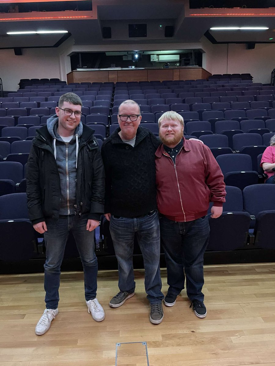 ScottInnes18's tweet photo. Decent night last night with @CammieMilne at An Evening With @paulza70 and special guest @MrMJCox as well. Was good seeing Jimmy Martin (Auld Eric) in the audience as well at the good age of 91. Even met Paul before the show. Got a small chat with Jimmy before as well, lovely man https://t.co/nhmrGdzapv