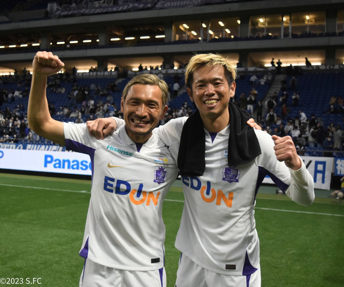 sanfrecce_SFC's tweet photo. 𝐒𝐌𝐈𝐋𝐄 𝐏𝐇𝐎𝐓𝐎😍💜

#サンフレッチェ #sanfrecce #ぶちあつ！#Jリーグ #jleague #G大阪広島 https://t.co/bhvFBpWJm2