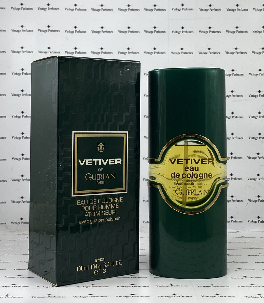 vinperfumes's tweet photo. كيف للعطر أن يعلق بالذكريات ! 

Vetiver eau de cologne pour homme by 
Guerlain- 1976
(for men)

#رابطة_عشاق_العطور #عطور_قديمة #عطور_نادرة #عطور_غوتشي #جل_ساندر #جل_ساندر_سينت #غوتشي_نوبل #عطر_روما #vintage_perfumes #vinperfumes #vintageperfumes https://t.co/Ft1CnejsuV