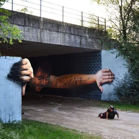 pierpi13's tweet photo. Murale creato da un street artist italiano precisamente di Gallipoli.
Il suo nome Γ¨ Caiffa Cosimo in arte Cheone. https://t.co/koFoTryrsN