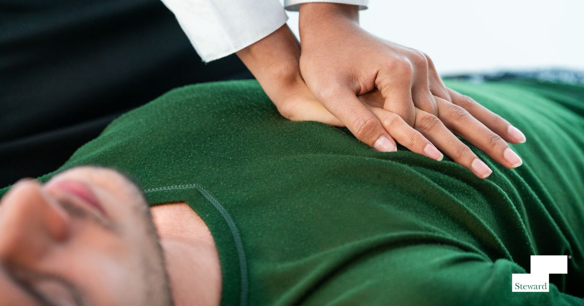 SLRMedical's tweet photo. Knowing what to do during an emergency is key to providing assistance while waiting for emergency services to arrive. Properly administering CPR can make a life-saving difference #WhenEverySecondCounts. Click to learn more about the vital role of CPR: https://t.co/i4lUF86Vyn https://t.co/kQuks9oTrl