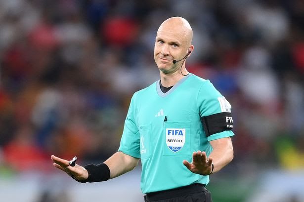 UtdPlug's tweet photo. Congrats to Anthony Taylor who is awarded Man of the Match. 🙃 https://t.co/ZCqobsWMcA