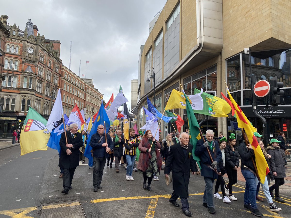 OrfhlaithNicBhr's tweet photo. A record turn-out of 5,500 for Leeds St. Patrick’s Day ☘️ Parade celebrating 🇮🇪 today. Míle buíochas to @StPatsLeeds Committee, @LordMayorLeeds, @JMCaine for a wonderful welcome &amp; arranging the ☀️ too! #LáFhéilePádraig #GlobalIreland @IrlNorthEngland https://t.co/XpRAgFqace