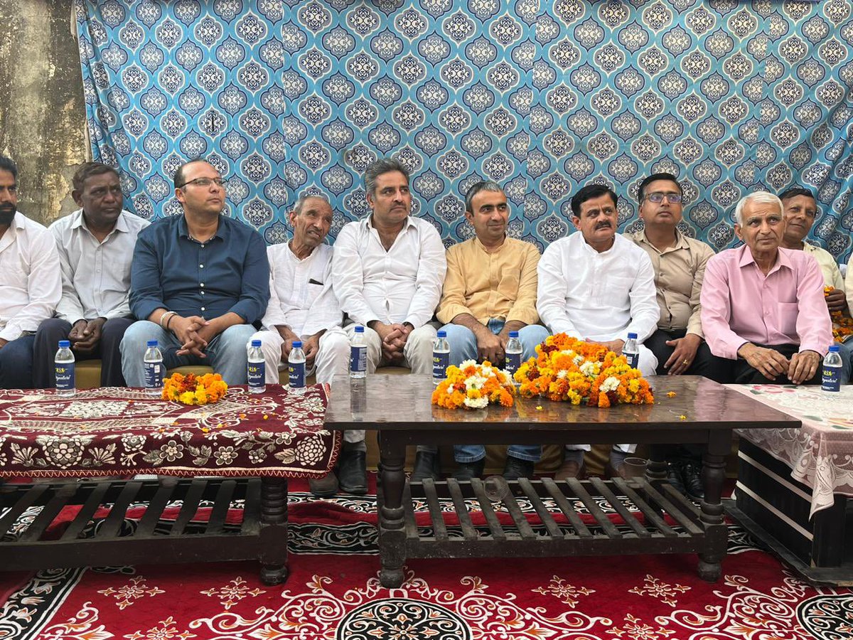 prabhakarg_aap's tweet photo. सुनारिया कलां में आयोजित जनसभा में सम्मिलित हुए।हरियाणा में भी जल्द ही दिल्ली पंजाब की तरह अरविंद केजरीवाल जी का मॉडल चलेगा । 

@AAPHaryana https://t.co/J3RytrTItu