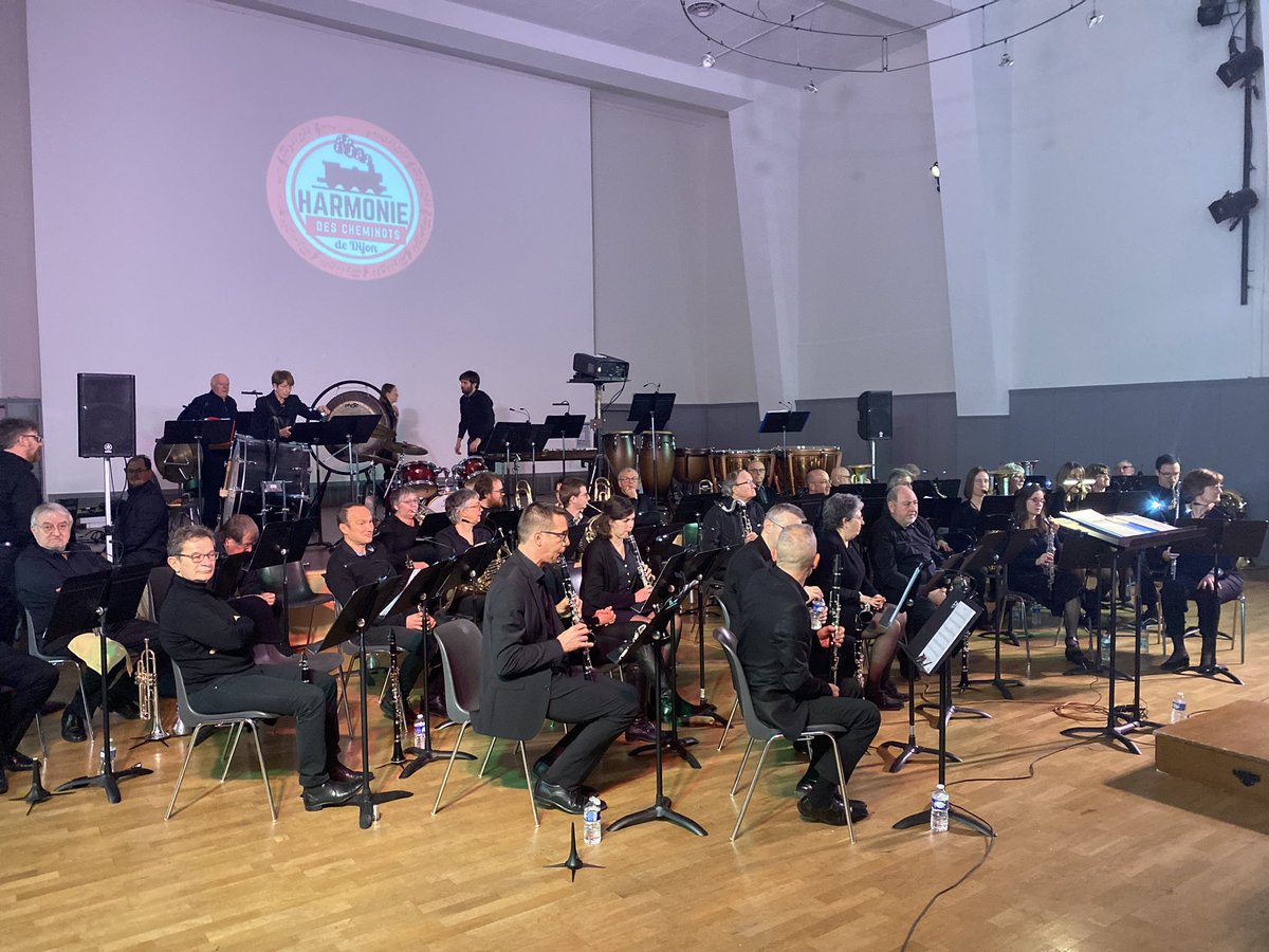 nkoenders's tweet photo. 🎺🎻Dimanche en musique avec le concert de la Confédération Musicale dede France - Côte-d’Or, salle Devosge. https://t.co/xLMPOddLec