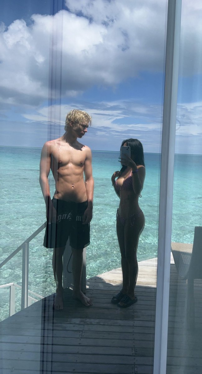 being a fortnite kid is kinda nice