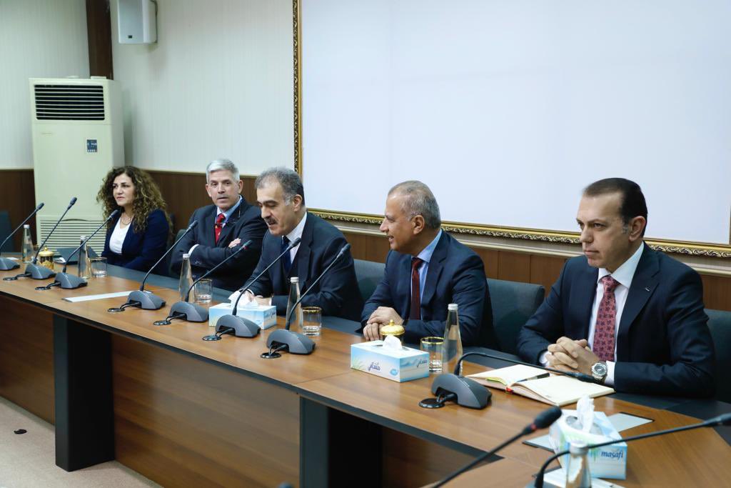 SafeenDizayee's tweet photo. Received students from @DA_vienna accompanied by Prof. Thomas ROW and @KRG_Austria Rep Dr. Mustafa Ramazan. I gave an overview of KRI's international diplomacy, Kurdish movements and current achievements. I welcomed them to Kurdistan and wished them success and a bright future. https://t.co/RPmSuFYG0Q