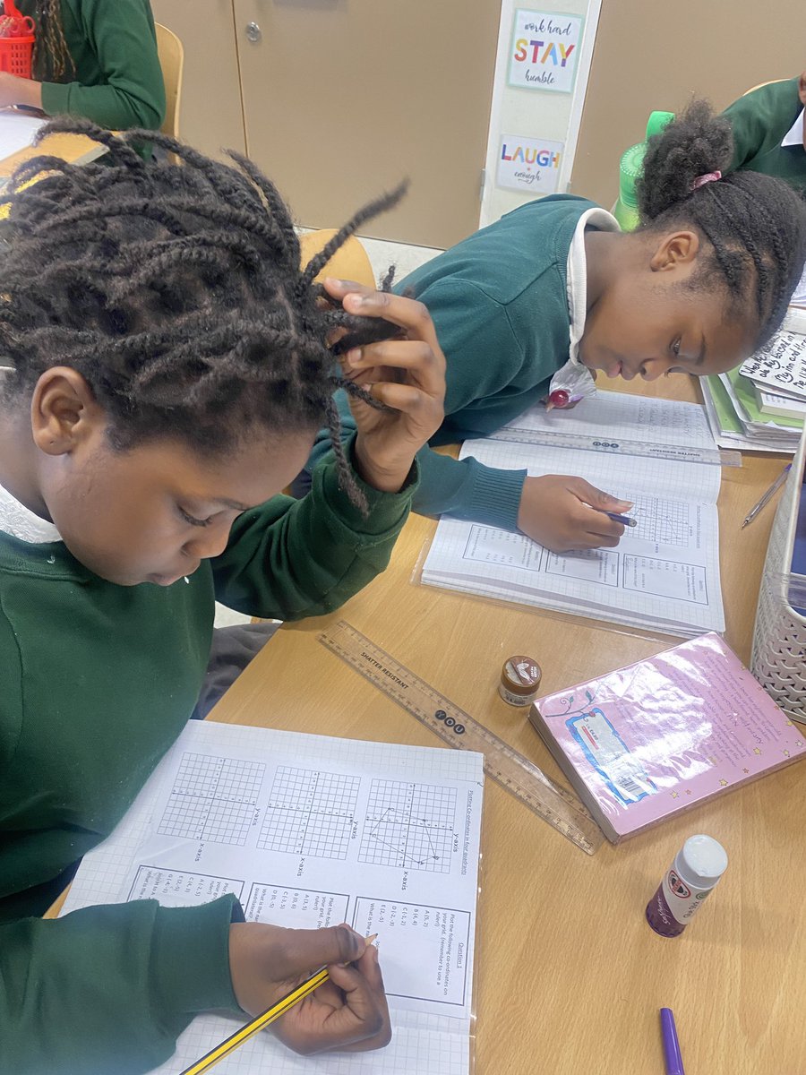Discovery_Y6's tweet photo. Year 6οΈβ£ π Spring βοΈπ2οΈβ£ Our magnificent mathematicians π§ have been applying their knowledge of co-ordinates π to plot 2D shapes π·πͺπΊusing the four quadrants π #Year6 #DPS #Geometry #Alongthecorridor #upordownthestairs #xyaxis https://t.co/nwDFjDBIbO