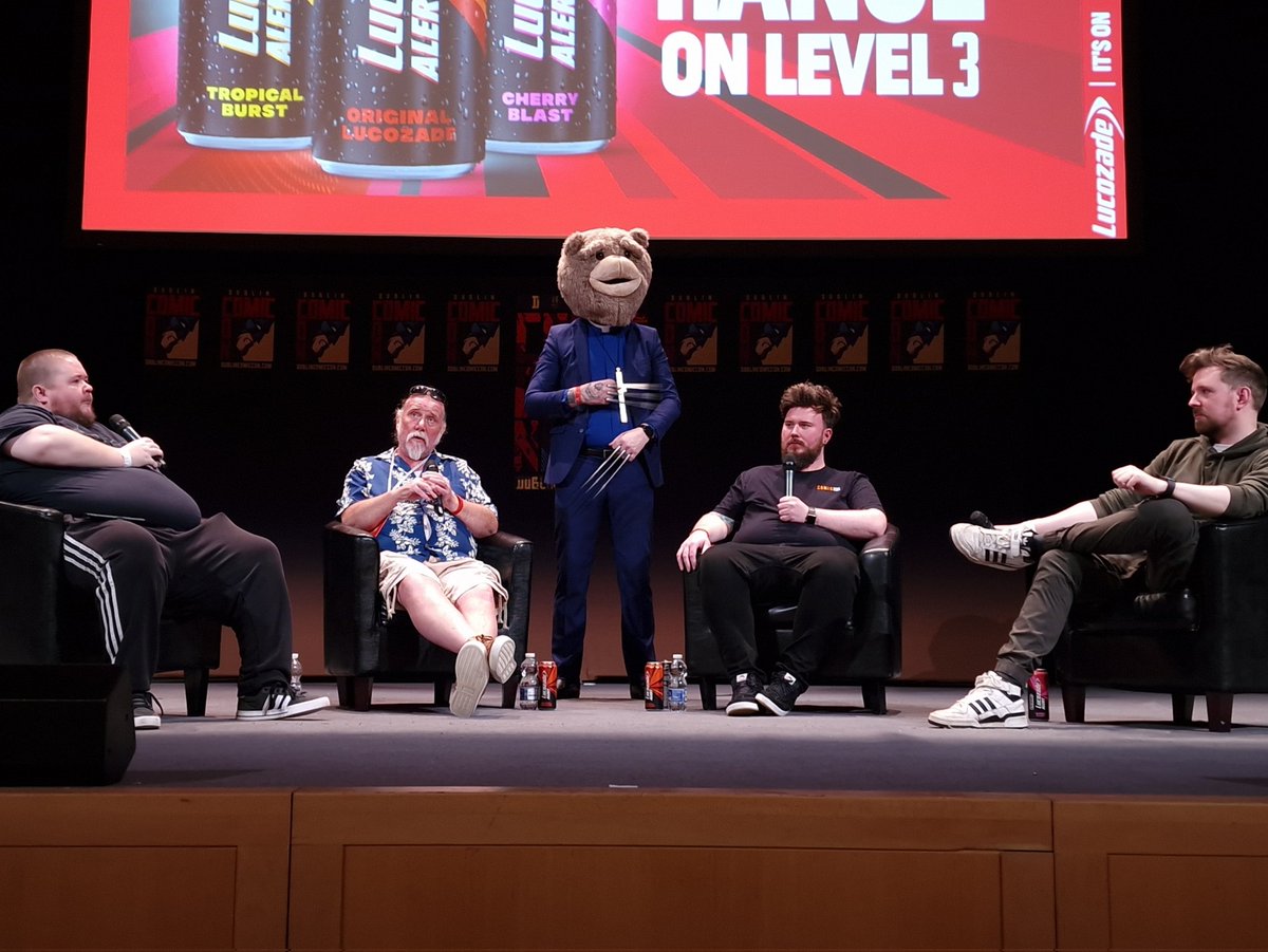 DublinComicCon's tweet photo. The Comic Book Guys present their newest Comic, The Revenants b Escape from New York Comic Con. 
Don't miss the DCC exclusive sneak peek on the Lucozade Live stage in the auditorium
#dublincomiccon #dcc2023 #dcc #dublincomiccon2023 #Comic #Exclusive #TheRevenants #Lucozade https://t.co/8nJYND5ON6