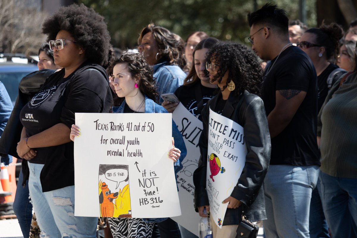 naswtx_advocacy's tweet photo. #NASWTX Social Work Advocacy Day 2023 Rally! Check out more photos: https://t.co/umRFzO25Jw
#SWADTX2023 #PavingPathways https://t.co/VWg9JJqblV