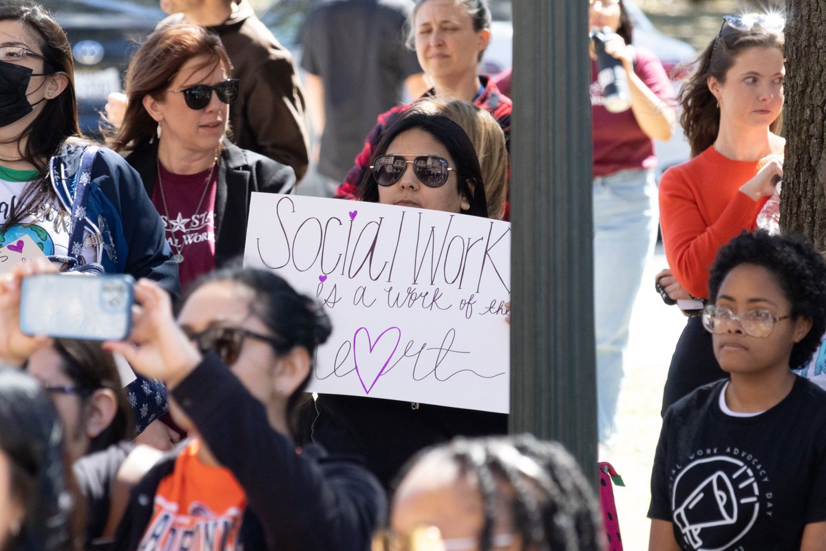 naswtx_advocacy's tweet photo. #NASWTX Social Work Advocacy Day 2023 Rally! Check out more photos: https://t.co/umRFzO25Jw
#SWADTX2023 #PavingPathways https://t.co/VWg9JJqblV