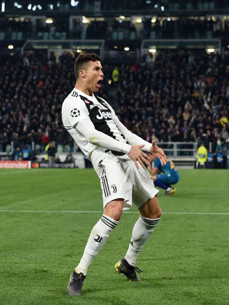 CR7Brasil's tweet photo. Já falei algumas vezes e repito: Na minha opinião esse jogo de Cristiano Ronaldo vs Atlético de Madrid é a maior atuação (não a melhor) da carreira dele. Pelo contexto e por tudo que envolvia a partida/bastidores.

Só quem viveu sabe. https://t.co/q7BgCNGArZ