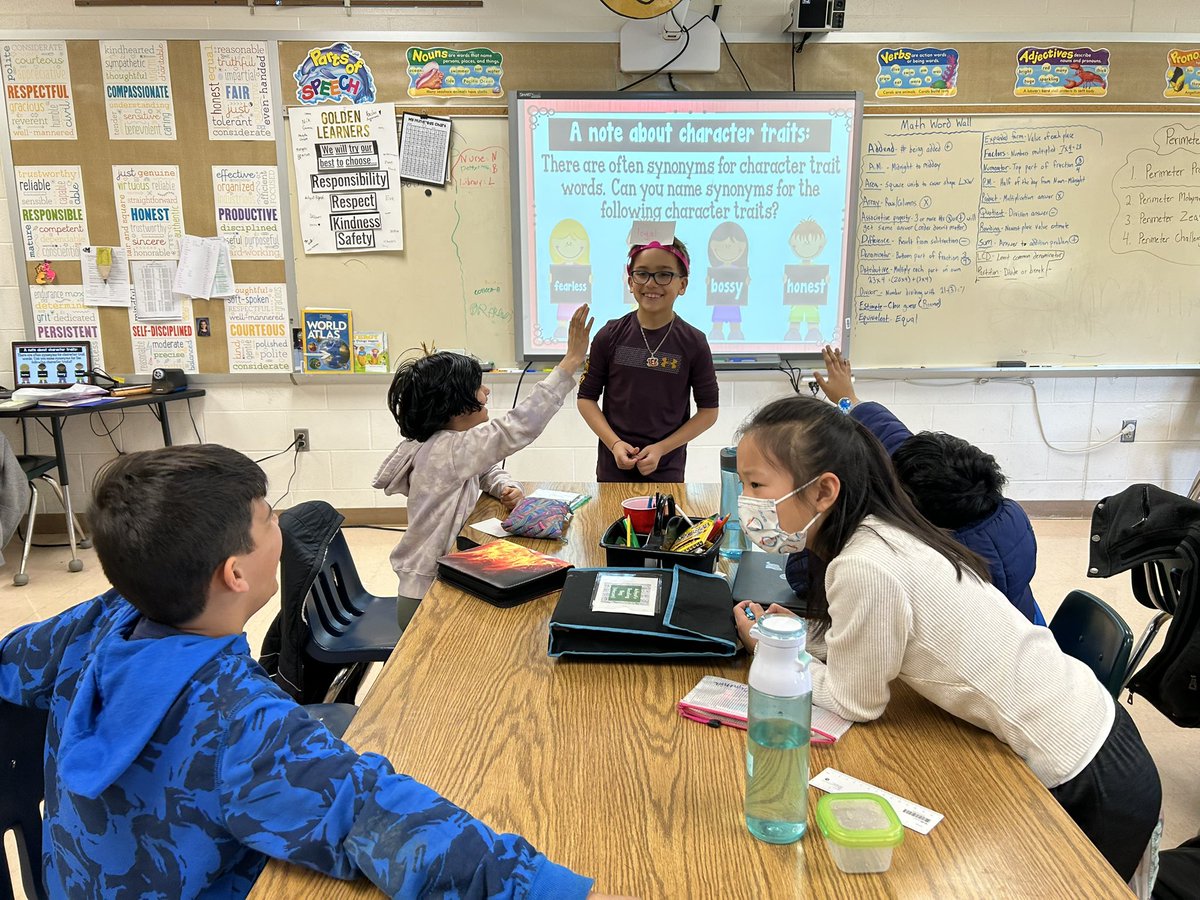 MissyMecum's tweet photo. Character Trait Headbands has been a huge hit with the #GoldenLearners while we review previous reading concepts! It has been fun to reflect on characters from earlier in the year and their traits. (And always fun to hear their laughter!) #MasonElementary https://t.co/N58Kg46VWP