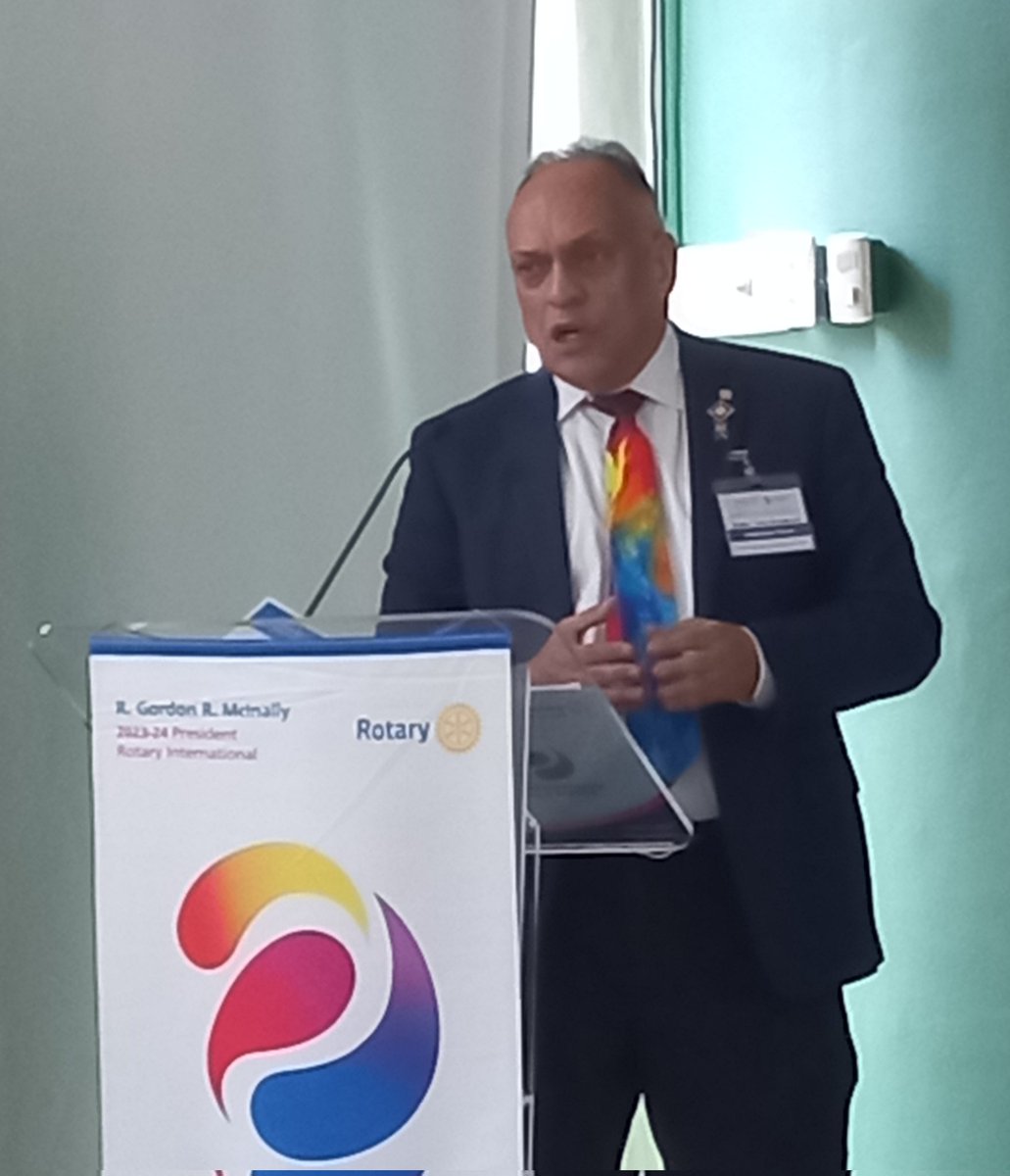 CRSDHI's tweet photo. El gobernador electo #RubenGoico del #Distrito4060 dando las palabras centrales en el Seminario de Capacitación de Presidentes Electos (PETS) 2023-2024.
#Rotary #CreaEsperanzaEnElMundo
🇩🇴 https://t.co/3HF9vTVp9P